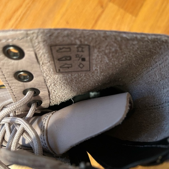 Dr. Martens Jadon III women’s size 8 - Picture 8 of 15